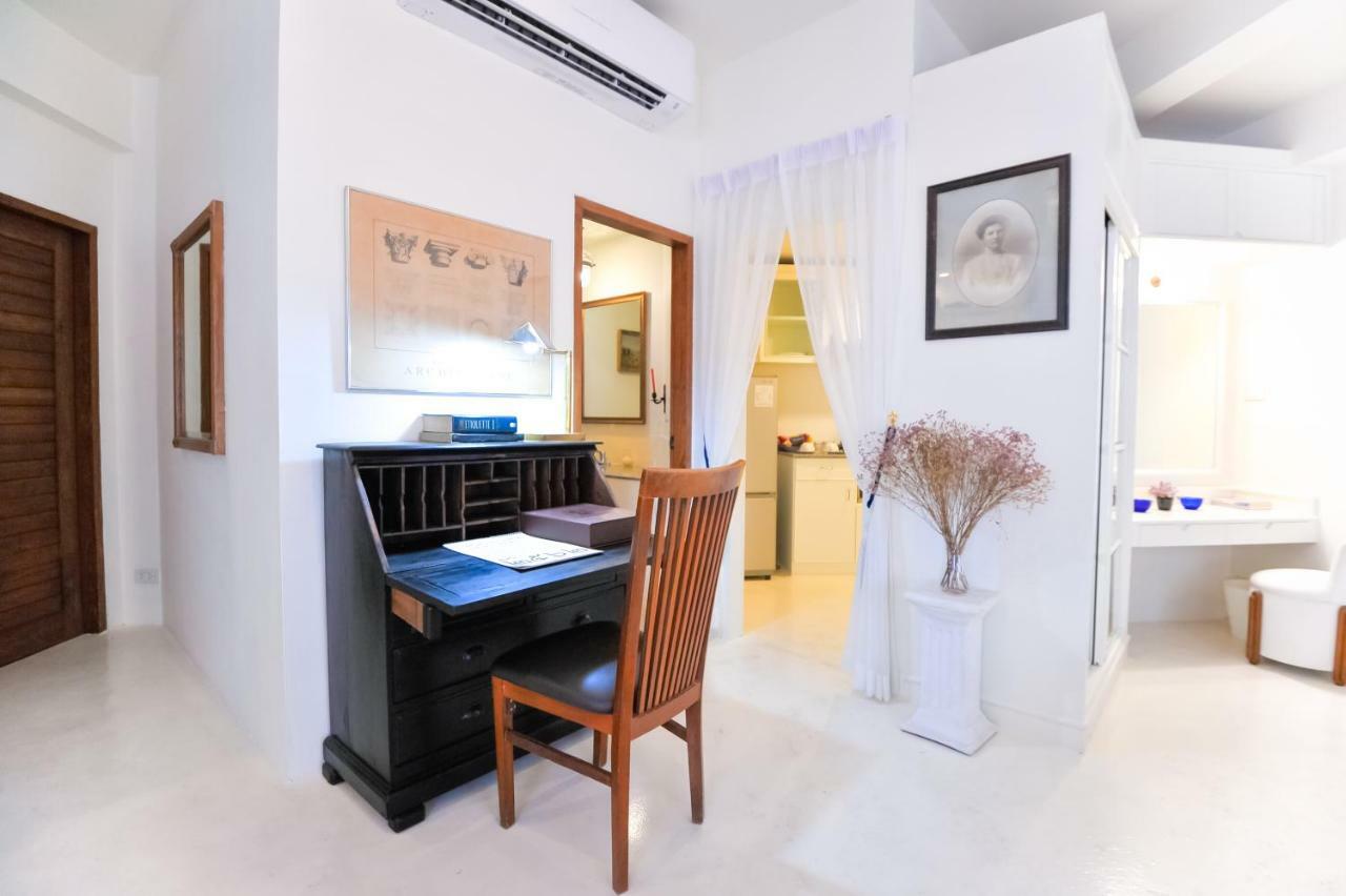 Vimala Residence (Adults Only) Bangkok Bagian luar foto