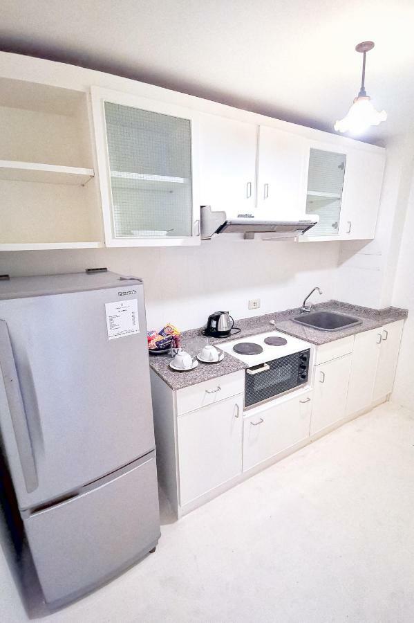 Vimala Residence (Adults Only) Bangkok Bagian luar foto