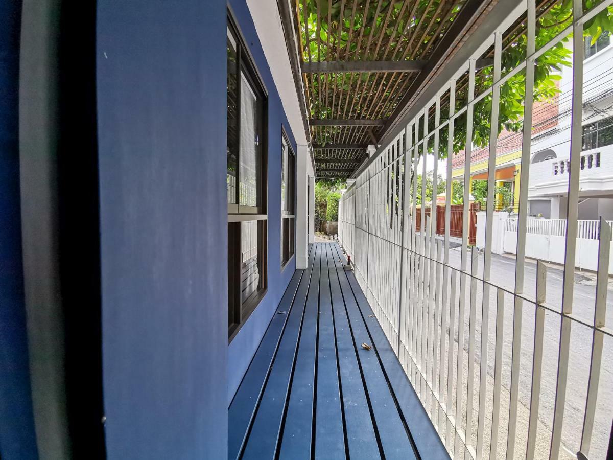 Vimala Residence (Adults Only) Bangkok Bagian luar foto